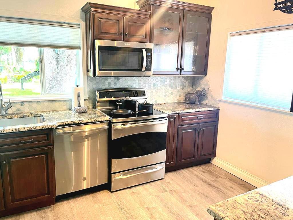 Orlando Lakefront Tiny Homes 6 Plus Month Rentals Zimmer foto